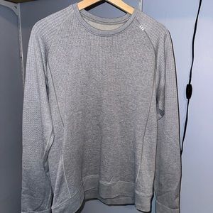 Engineered Warmth Long-Sleeve Crew - Lululemon - size medium